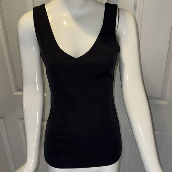 Cache black V  neck tank top - Picture 2 of 5